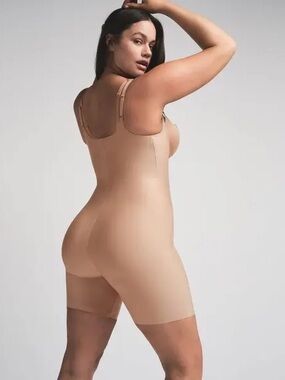 NWT Skims Body Butt Enhancing Open Bust Padded Bodysuit - Clay 2X  RARE!